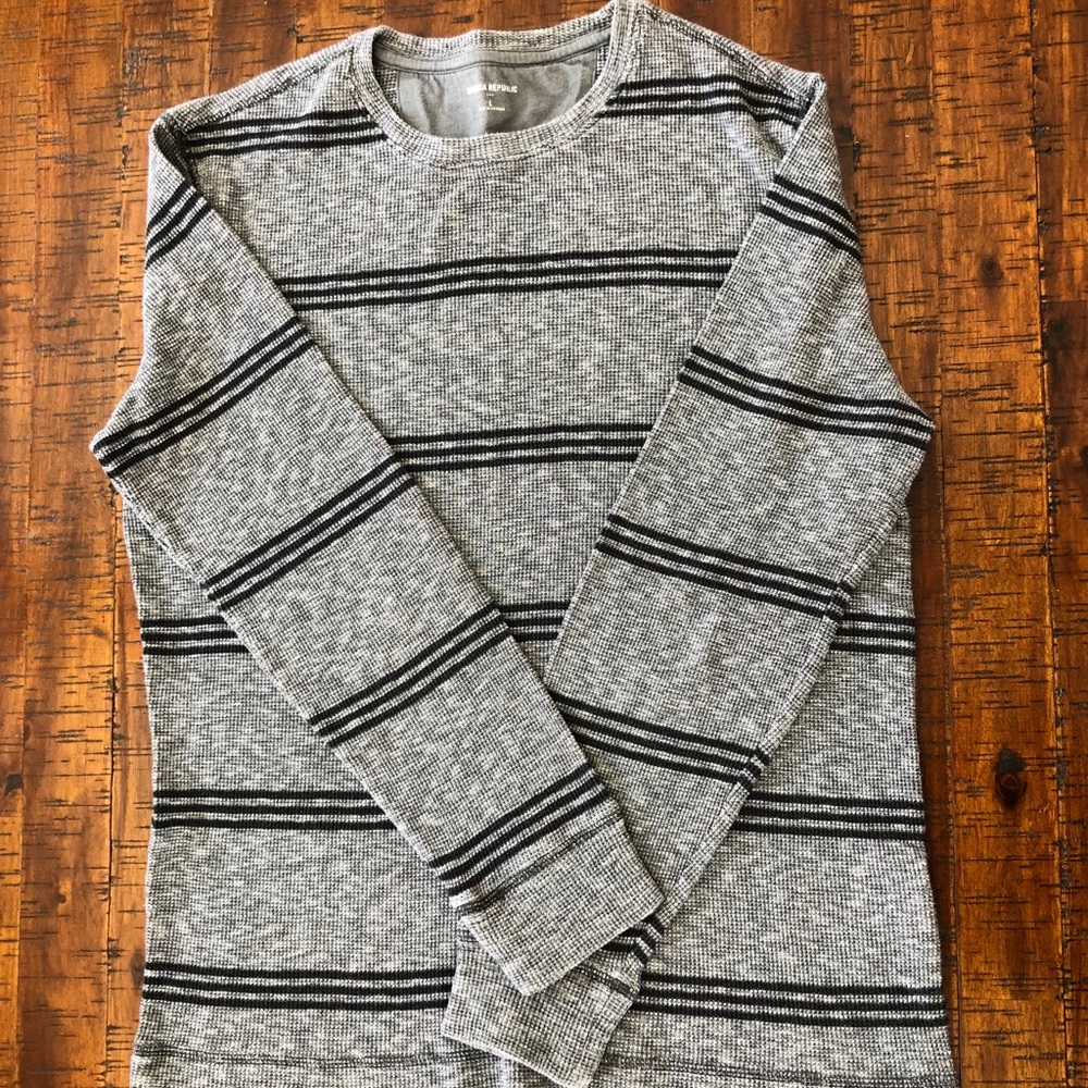 Banana Republic - Men’s ribbed long sleeve